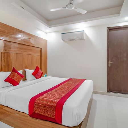 Airport Hotel Mayank Residency New Delhi Exteriör bild