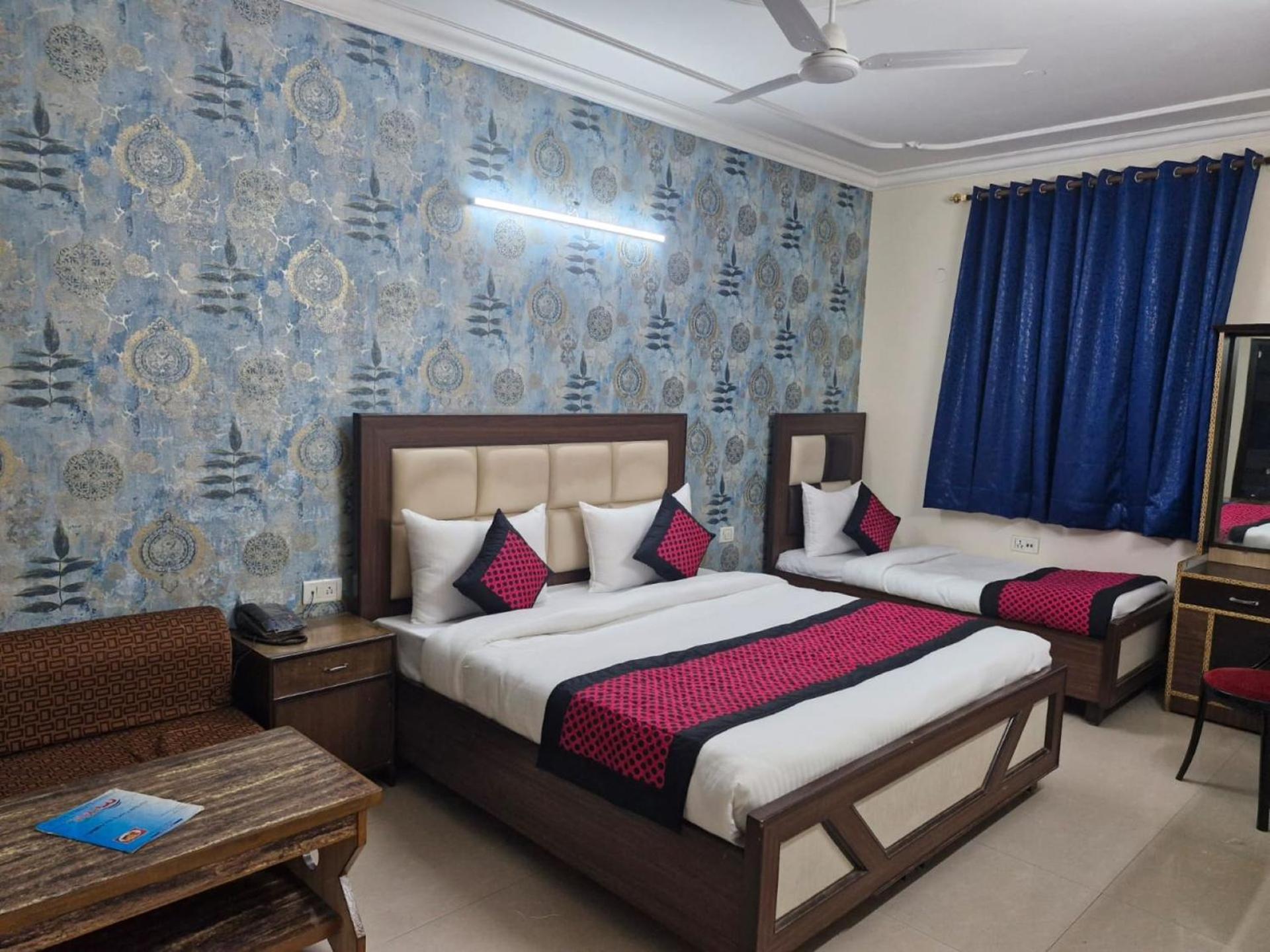 Airport Hotel Mayank Residency New Delhi Exteriör bild