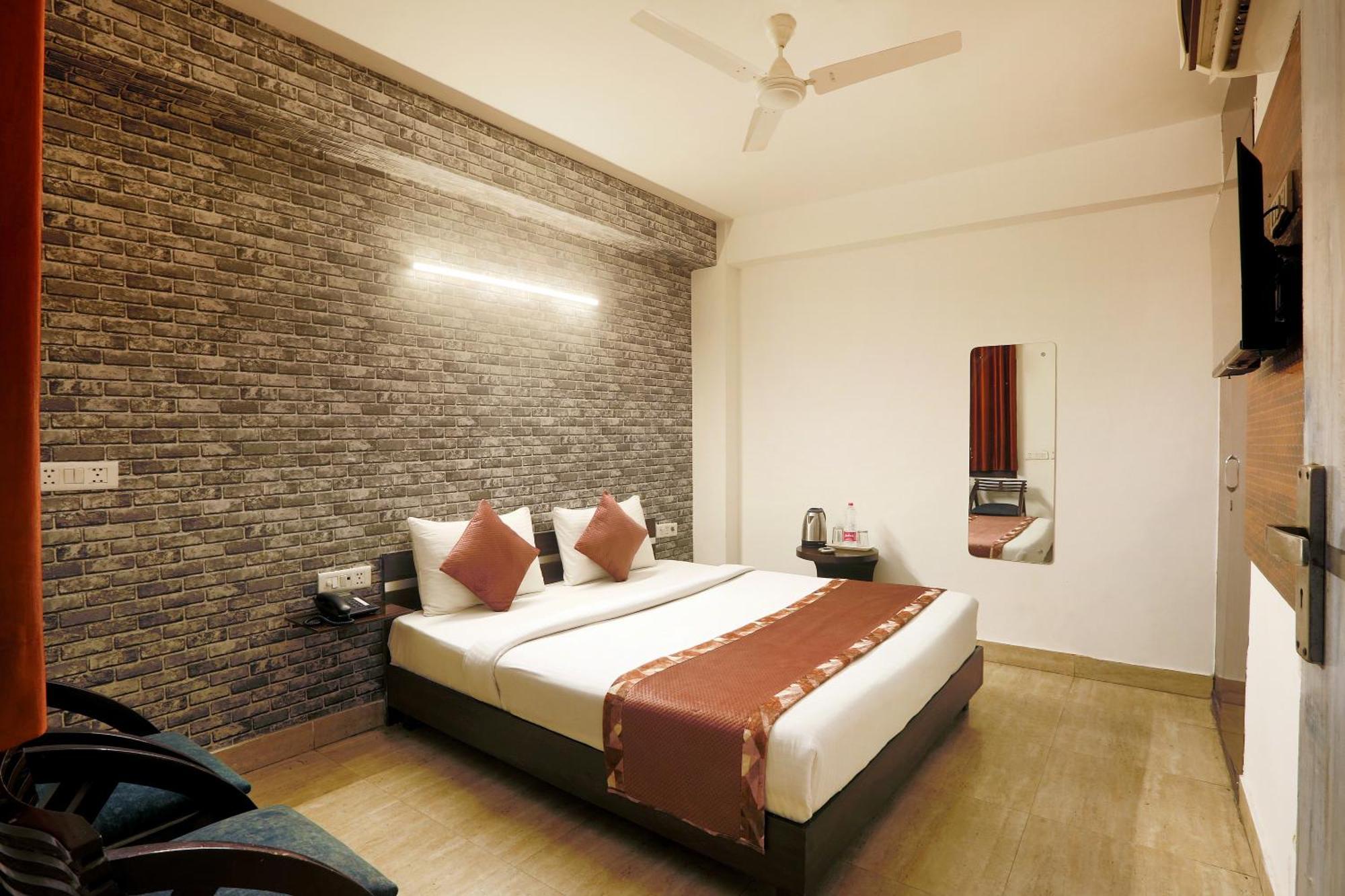 Airport Hotel Mayank Residency New Delhi Exteriör bild