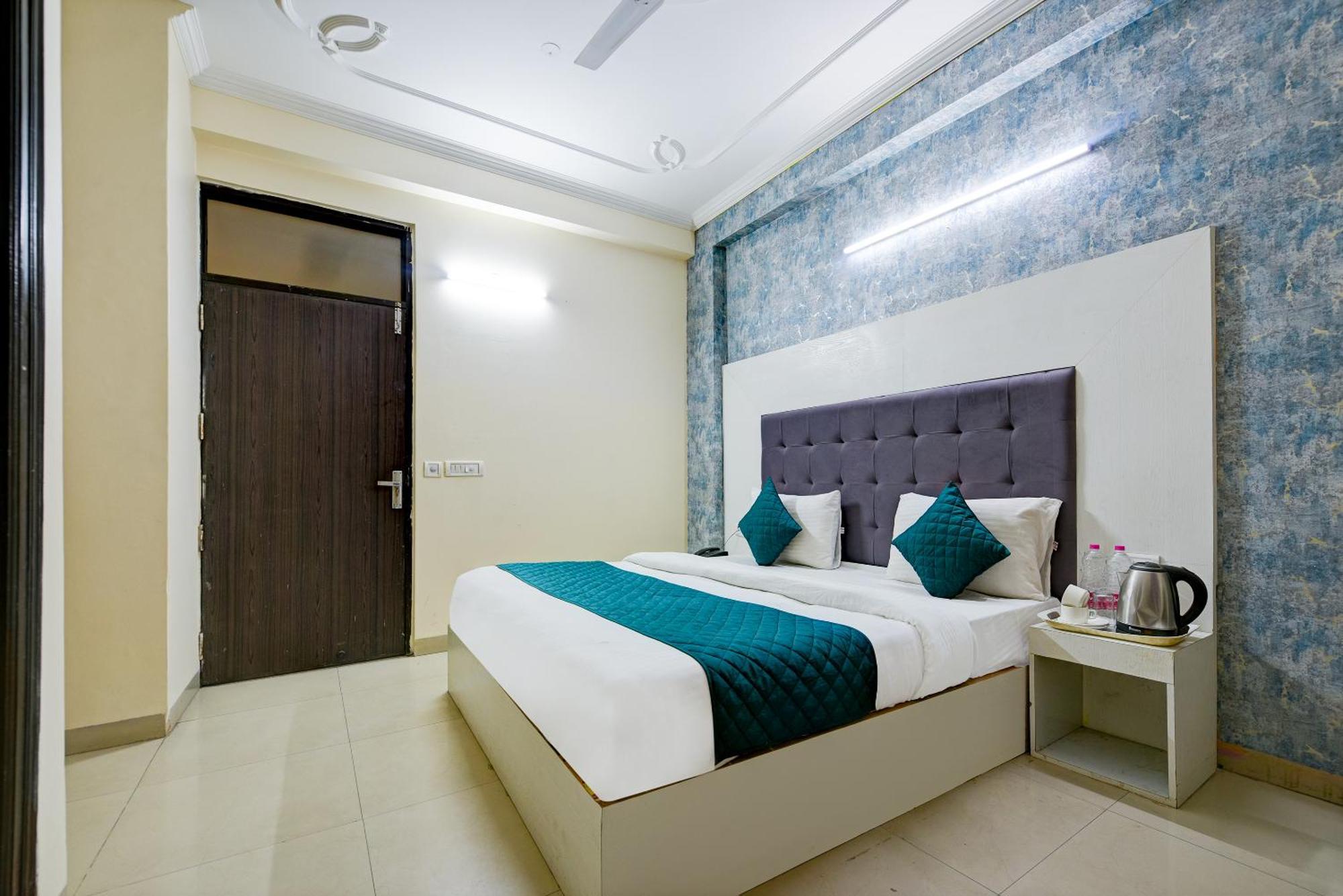 Airport Hotel Mayank Residency New Delhi Exteriör bild