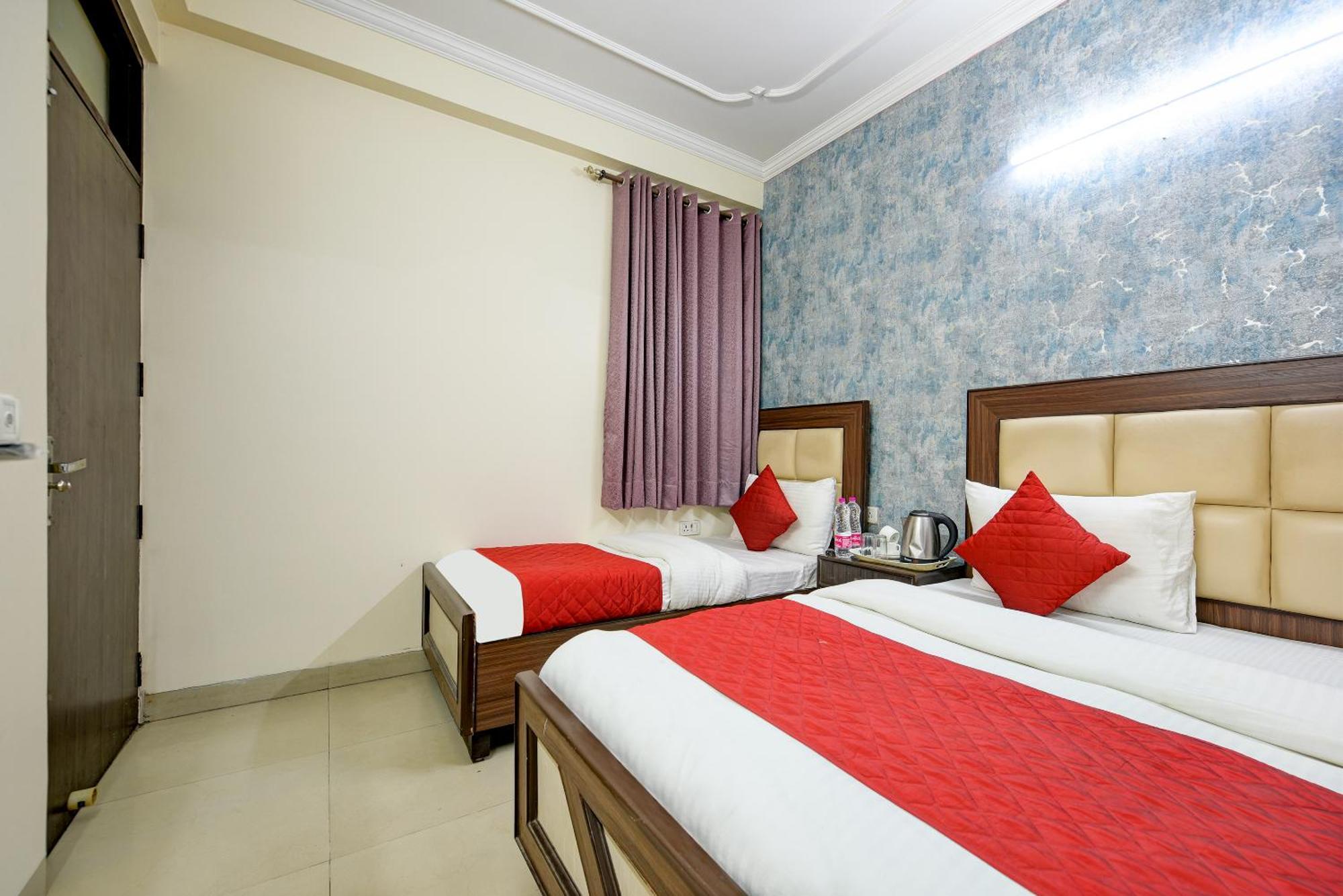 Airport Hotel Mayank Residency New Delhi Exteriör bild
