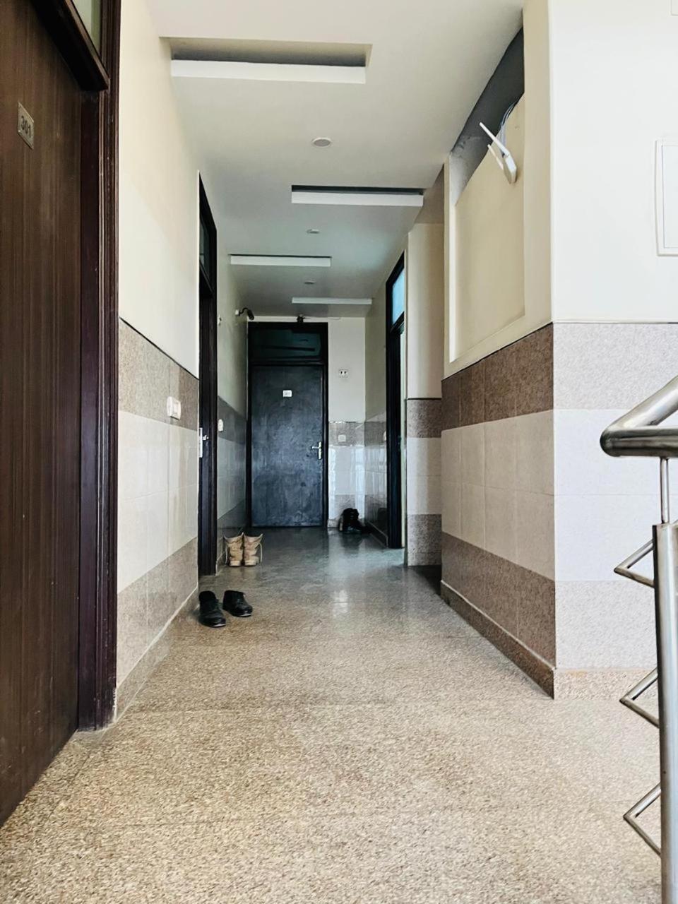 Airport Hotel Mayank Residency New Delhi Exteriör bild
